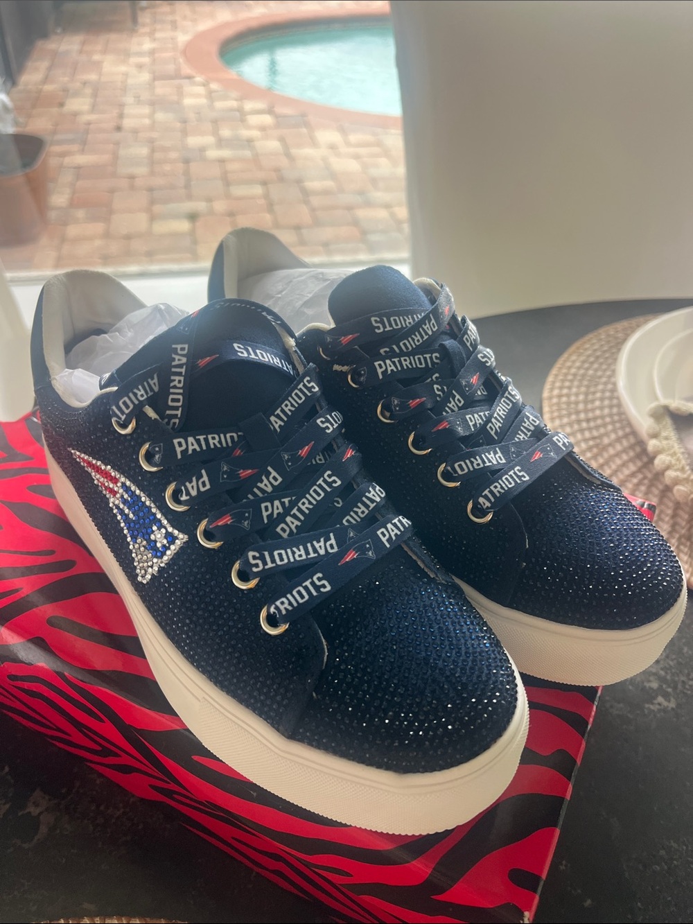 NIB New England Patriots NFL blue crystal team sneakers size 6